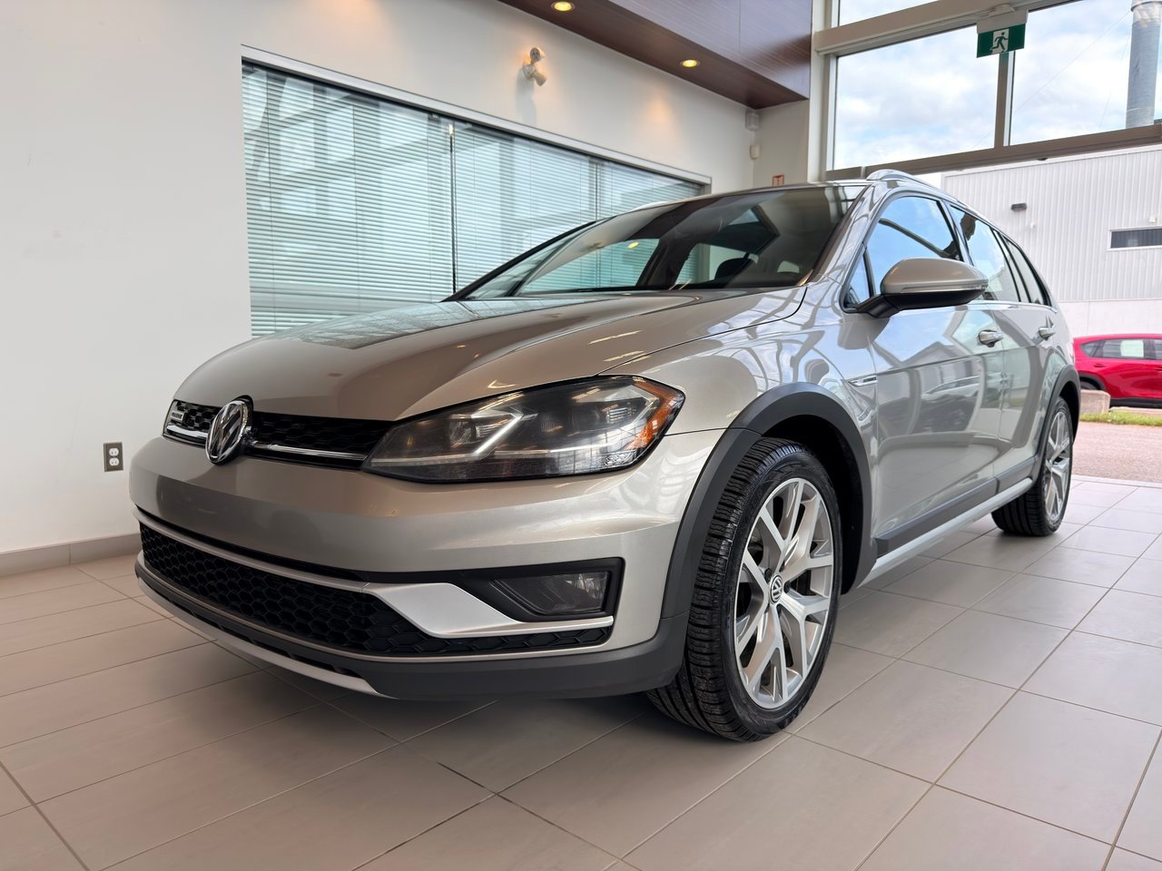 Volkswagen Golf Alltrack 2019 Gris Notre-Dame-des-Prairies - photo #6