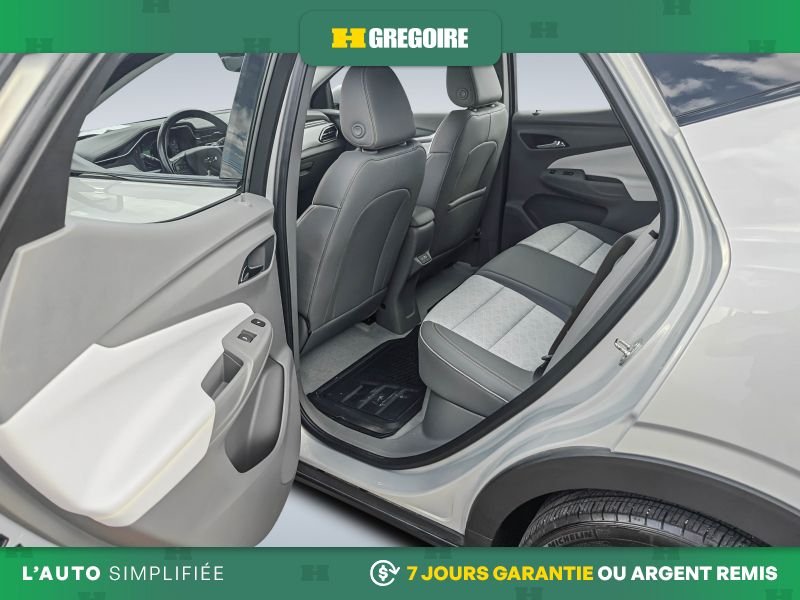 2022 Chevrolet Bolt EUV Silver Blainville - photo #21