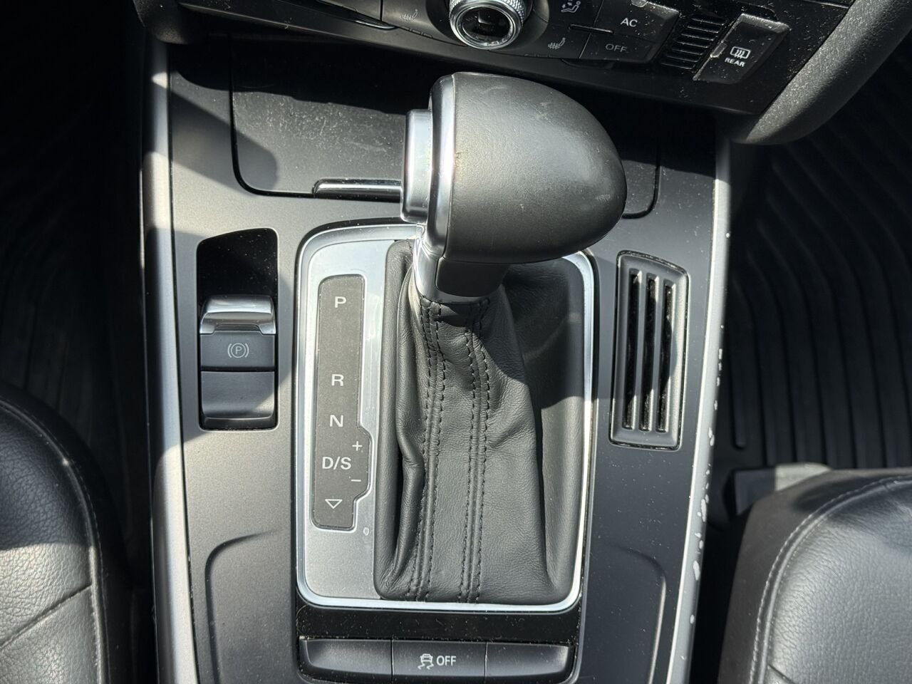 2014 Audi A4 Quattro Black Granby - photo #17