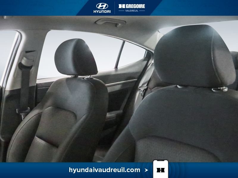 Hyundai Elantra 2018 Argent Saint-Eustache - photo #13