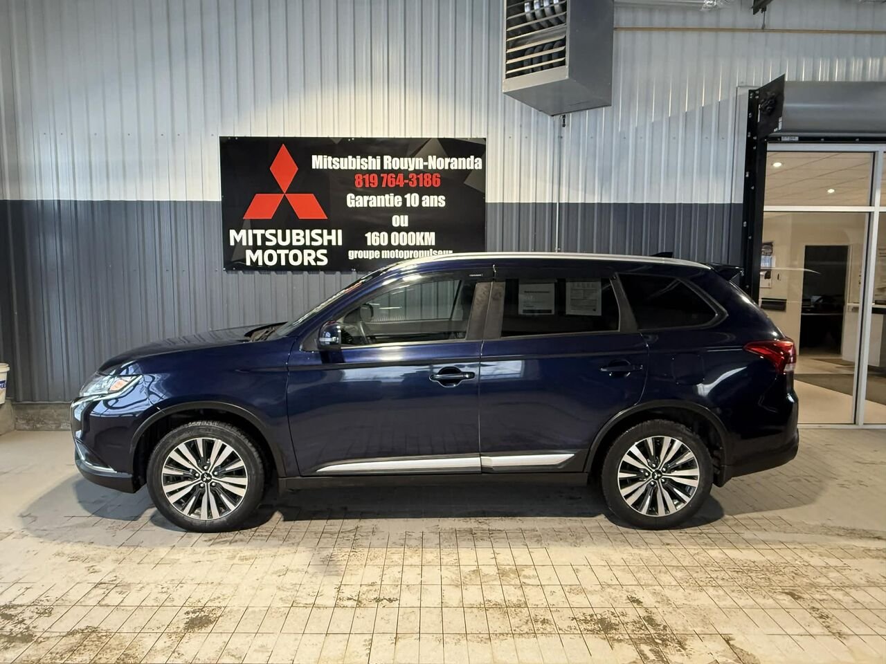 2020 Mitsubishi Outlander Blue Rouyn-Noranda - photo #8