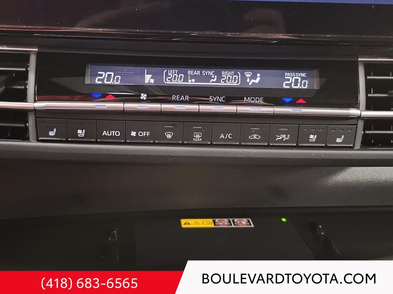 2025 Toyota Sienna 100498A-74 | LIMITED, 7 PLACES, AWD Blue Québec - photo #14
