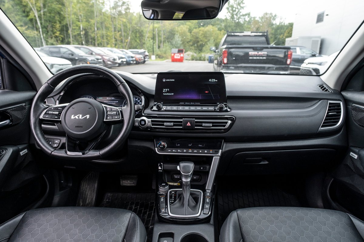 2022 Kia Seltos Blue Gatineau - photo #23