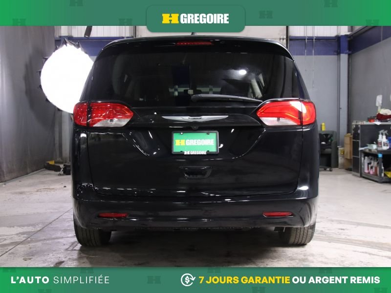 2022 Chrysler Grand Caravan Black Saint-Eustache - photo #5