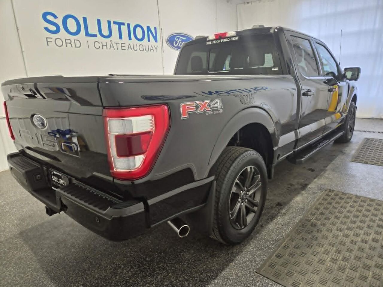 2022 Ford F-150 SUPERCREW LARIAT Black Châteauguay - photo #4