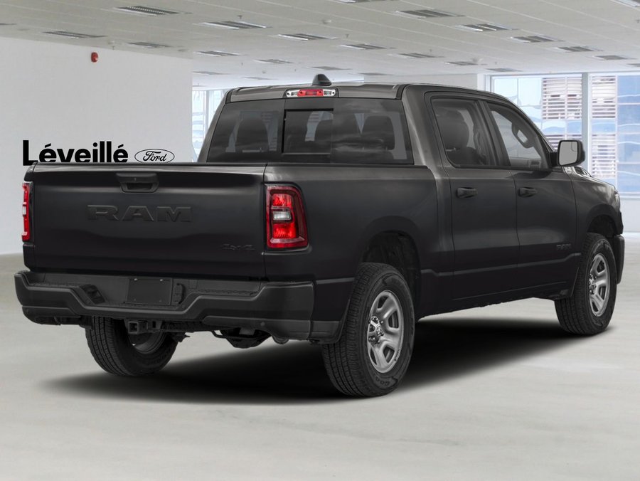 RAM 1500 Express cabine d'équipe 4x4 caisse de 6 pi 4 po 2027 Couche nacrée cristal noir étincelant