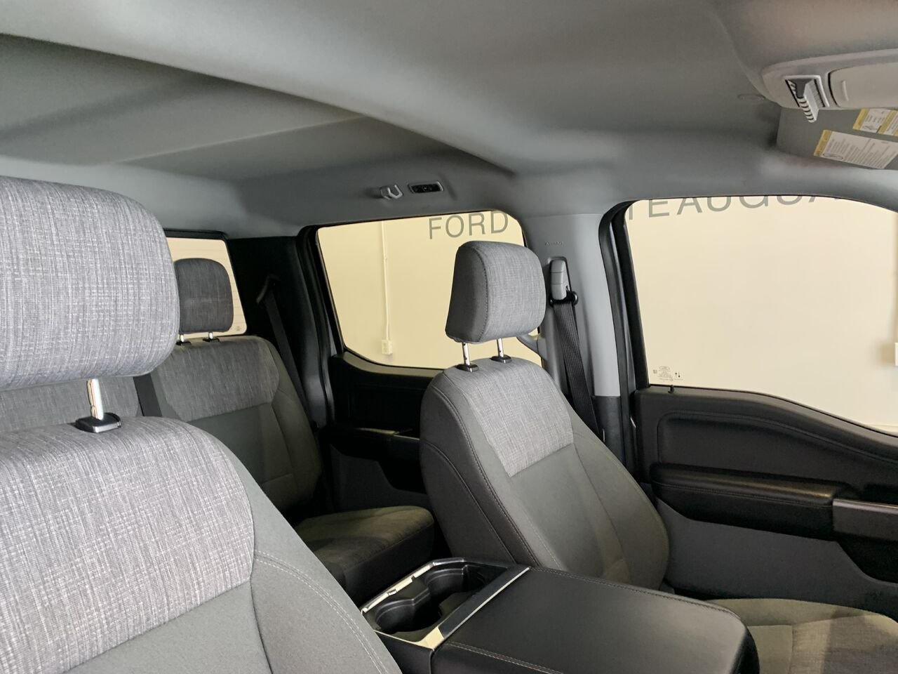 2026 Ford Super Duty F-250 SRW XLT cabine 6 places 4RM caisse de 6,75 pi Grey Châteauguay - photo #20