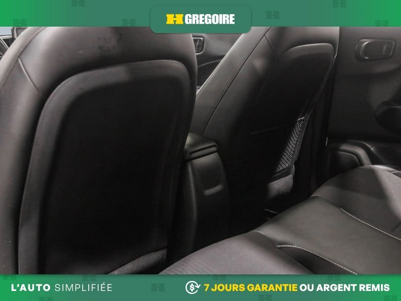 Hyundai Venue 822520 | Ultimate AUTO AC CUIR TOIT NAV MAGS CAM RECUL BLEU 2021 Blanc Laval - photo #25