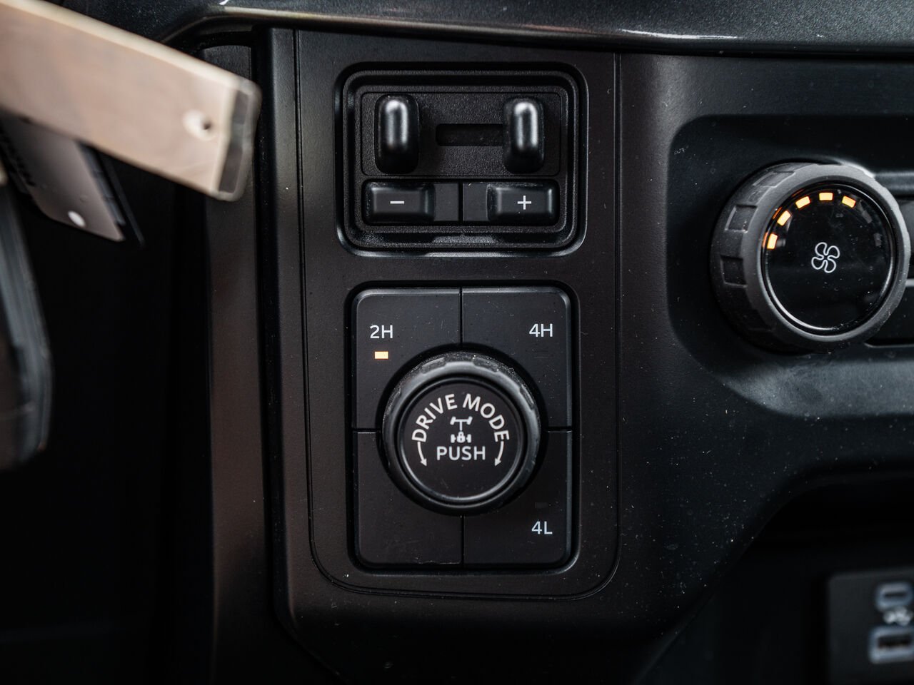 2023 Ford F-150 Red Sainte-Julienne - photo #19