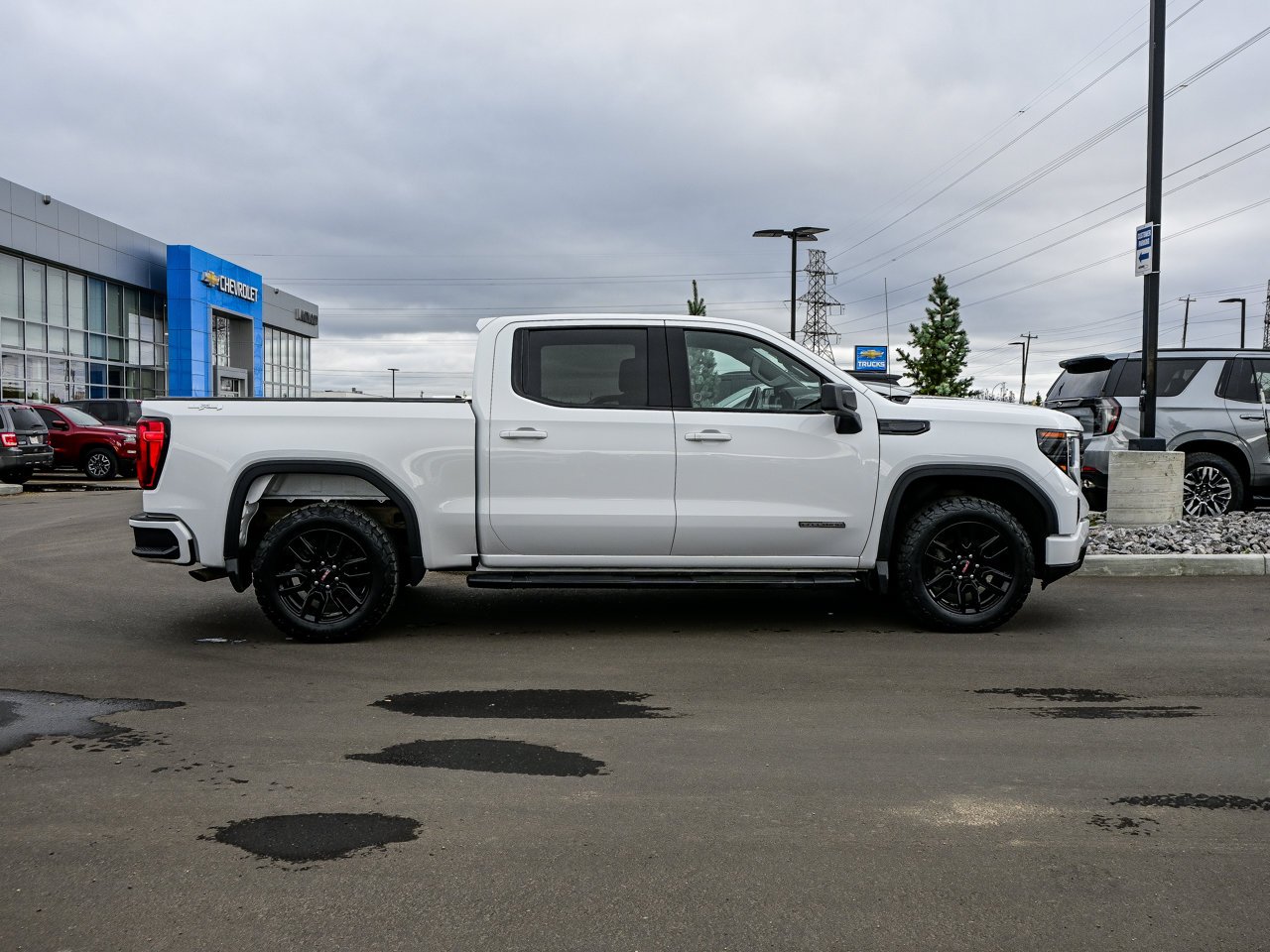 2024 GMC Sierra 1500 4WD Crew Cab 147 Elevation White Sherwood Park - photo #14