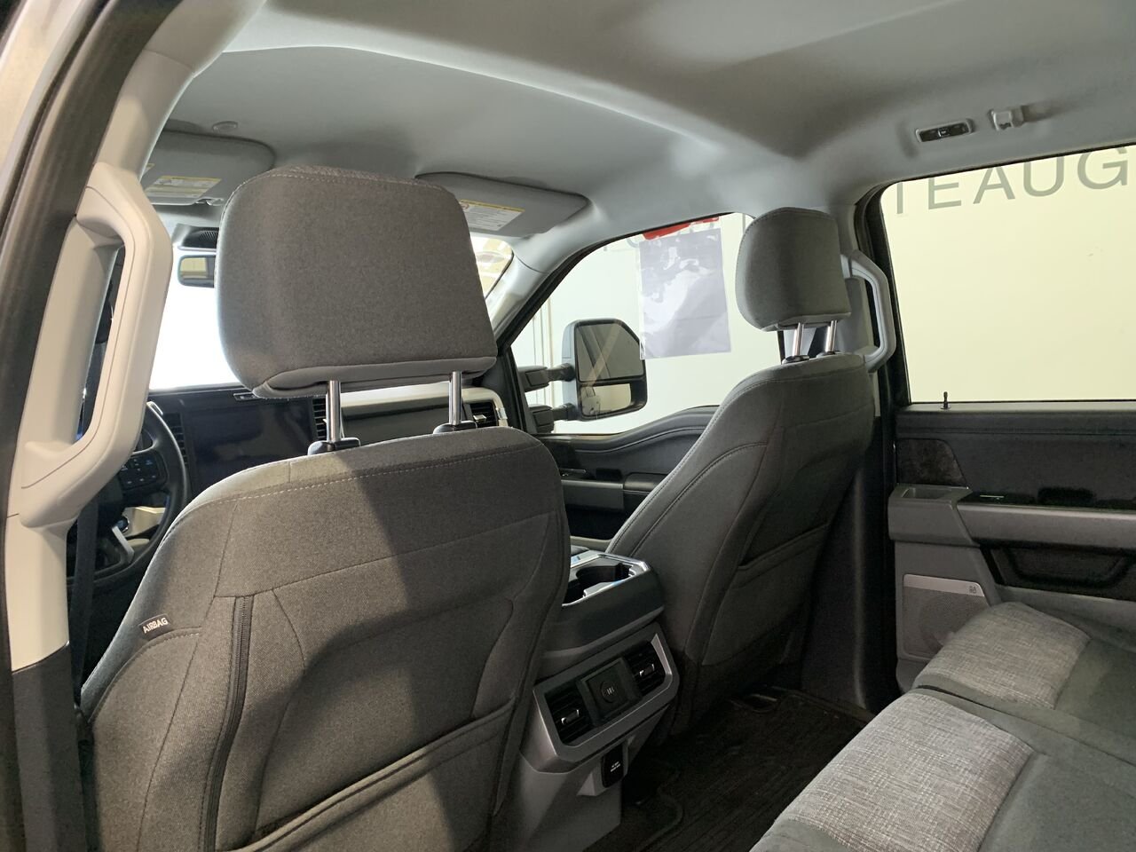 2026 Ford Super Duty F-250 SRW XLT cabine 6 places 4RM caisse de 6,75 pi Grey Châteauguay - photo #25