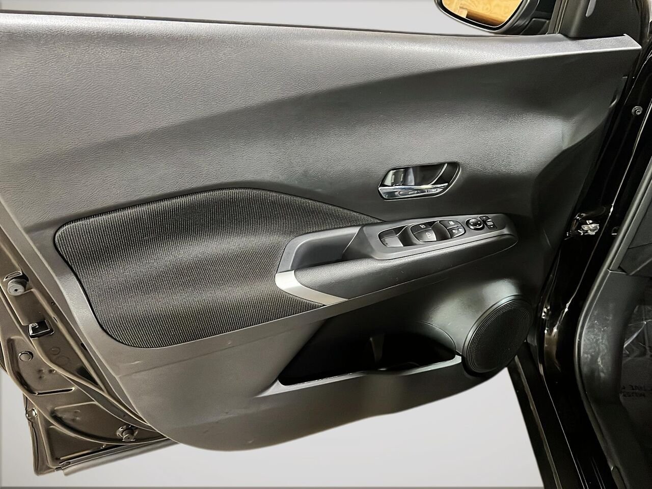 2024 Nissan Kicks SV TA Black Québec - photo #10