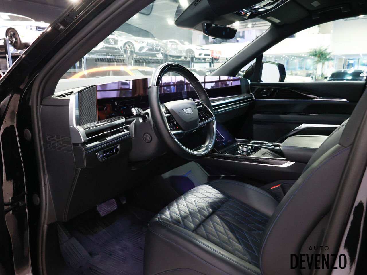 Cadillac Escalade IQ 2025 Noir Saint-Eustache - photo #11