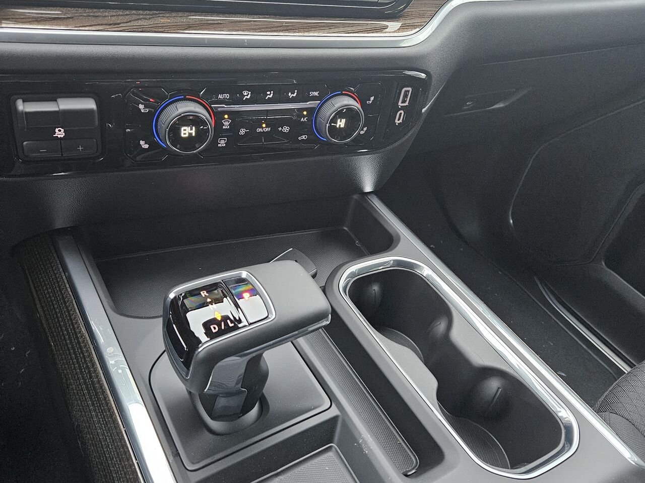 2026 Chevrolet Silverado 1500 RST cabine multiplace 4RM 157 po STERLING GREY METALLIC Thetford Mines - photo #9