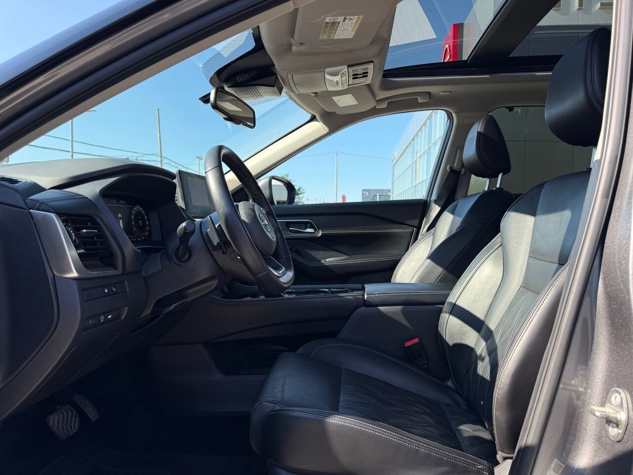 Nissan Rogue Platine TI 2024 Gris Châteauguay - photo #9