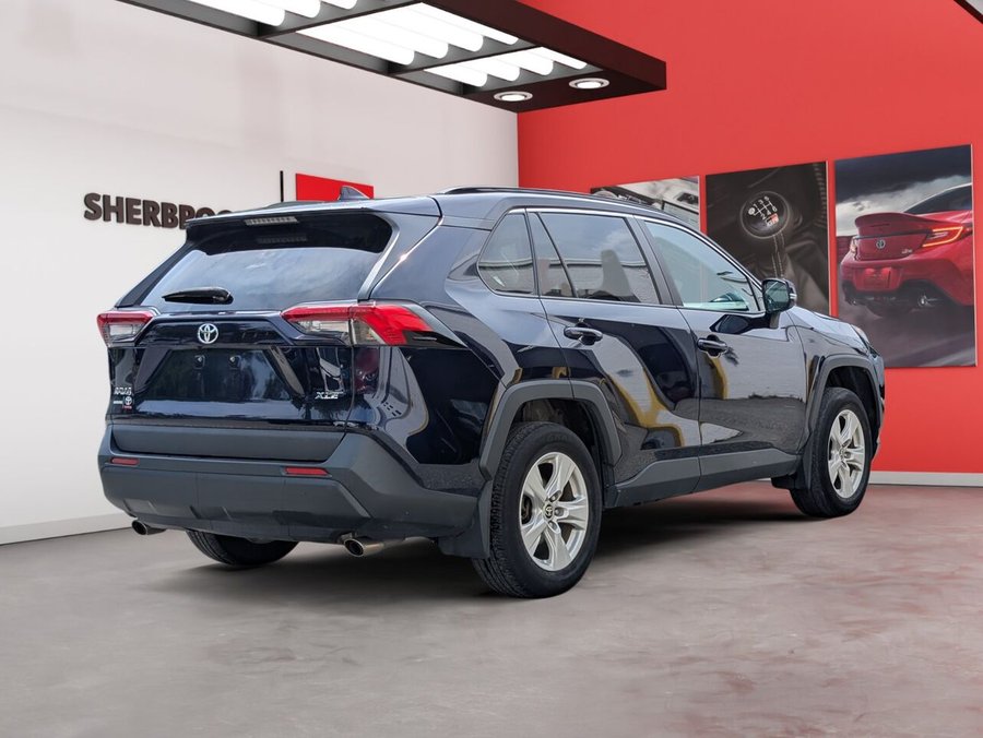 2021 Toyota RAV4 2021 Blue