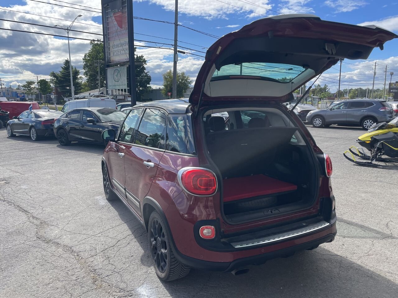 2015 FIAT 500L Red  - photo #7