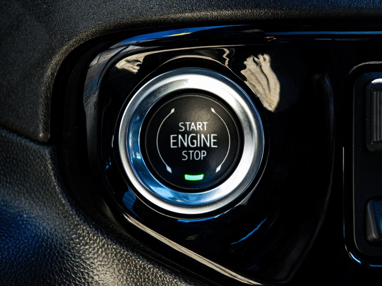 2025 Chevrolet Silverado 1500 4WD Crew Cab 147 ZR2 Black Sherwood Park - photo #25