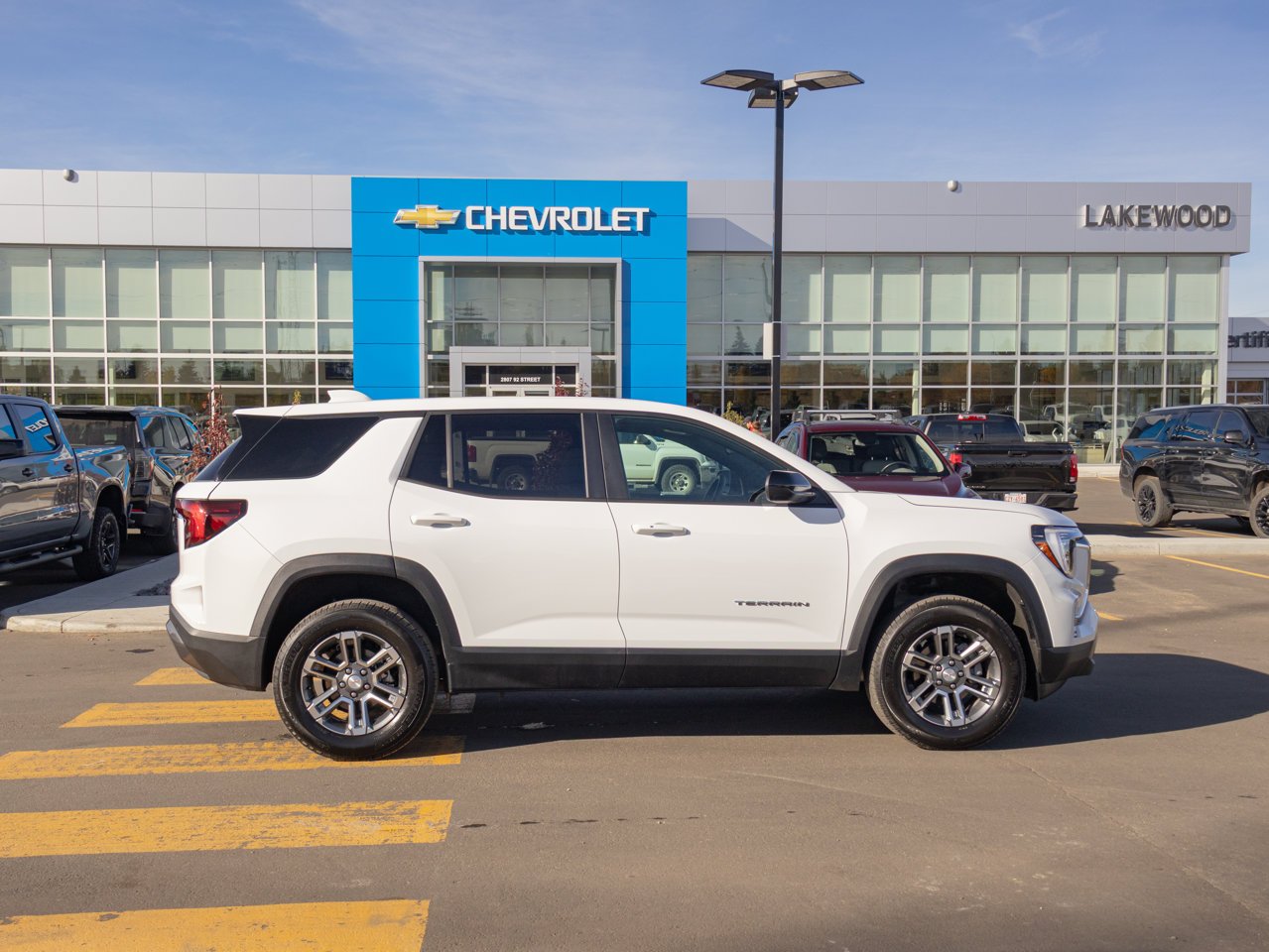 2026 GMC Terrain AWD 4dr Elevation White Sherwood Park - photo #11
