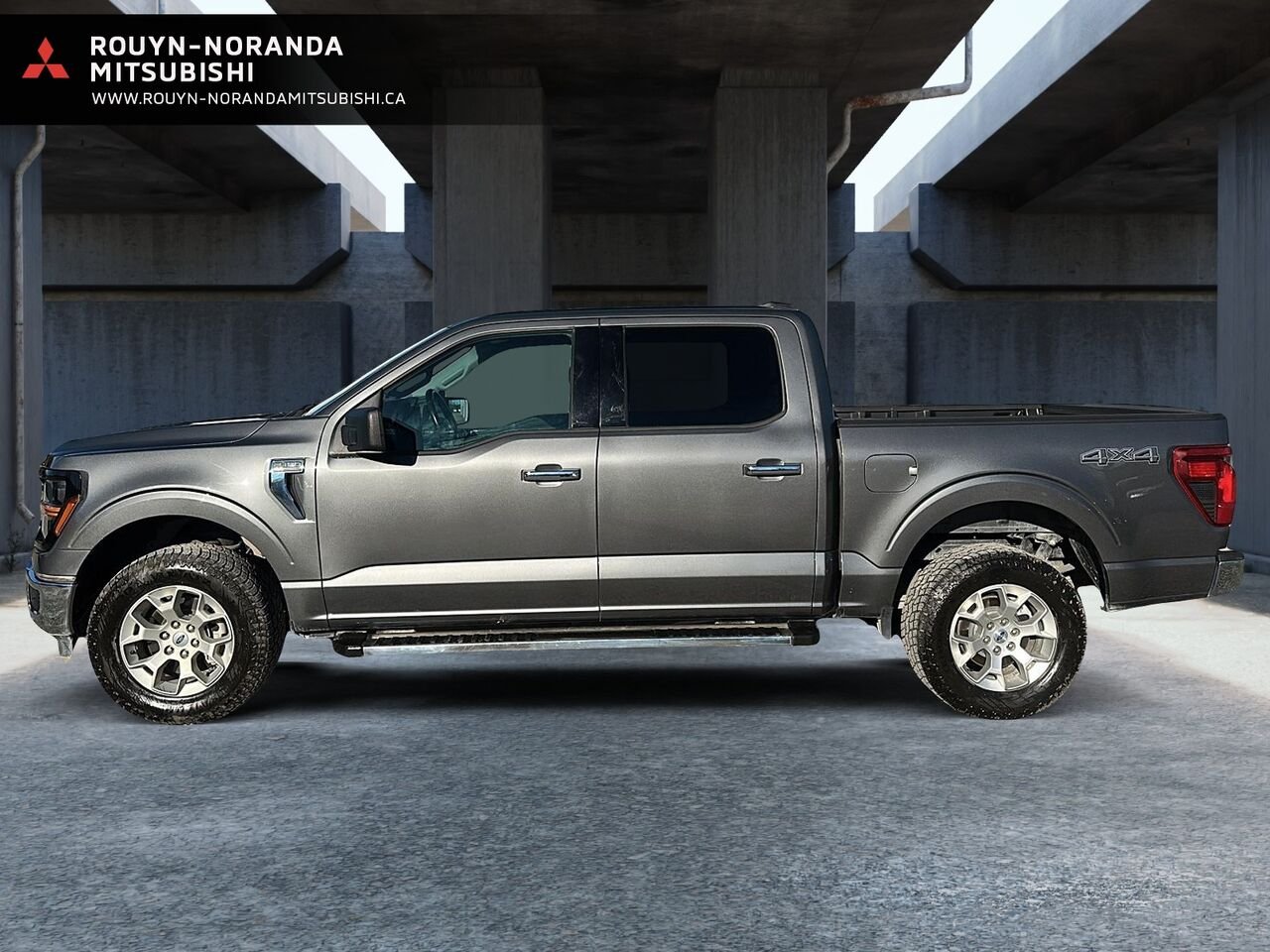 2025 Ford F-150 Grey Rouyn-Noranda - photo #2