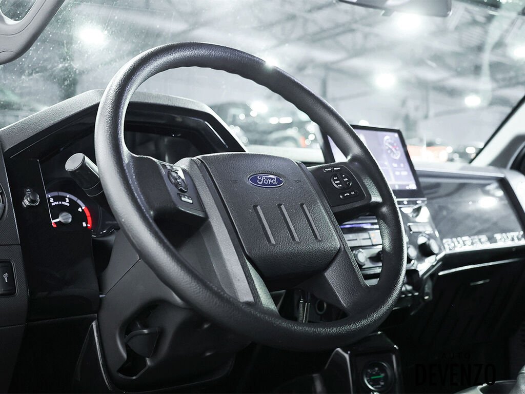 2016 Ford F-650 Grey Saint-Eustache - photo #17