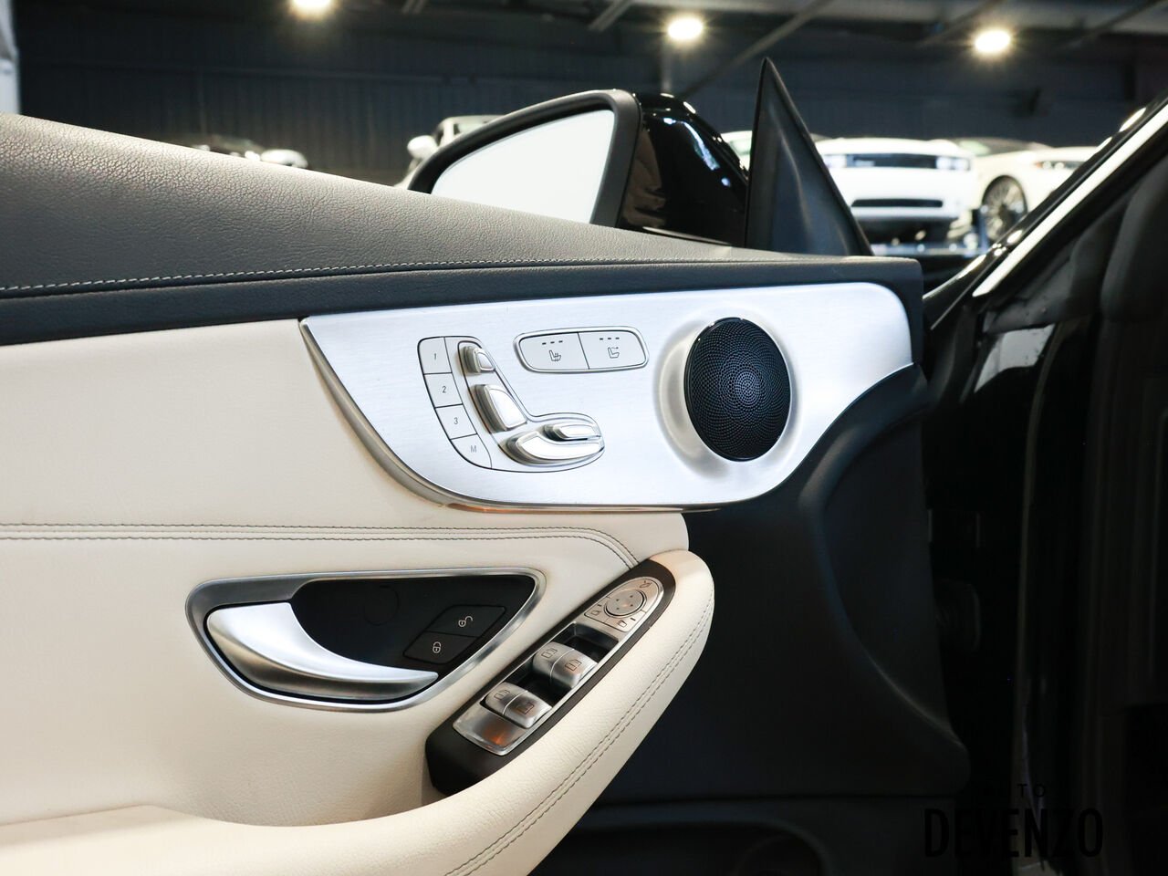 Mercedes-Benz Classe-C 2018 Noir Saint-Eustache - photo #9
