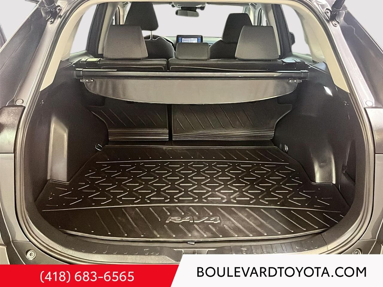 Toyota RAV4 100392A-52 | XLE, AWD 2022 Gris Québec - photo #20