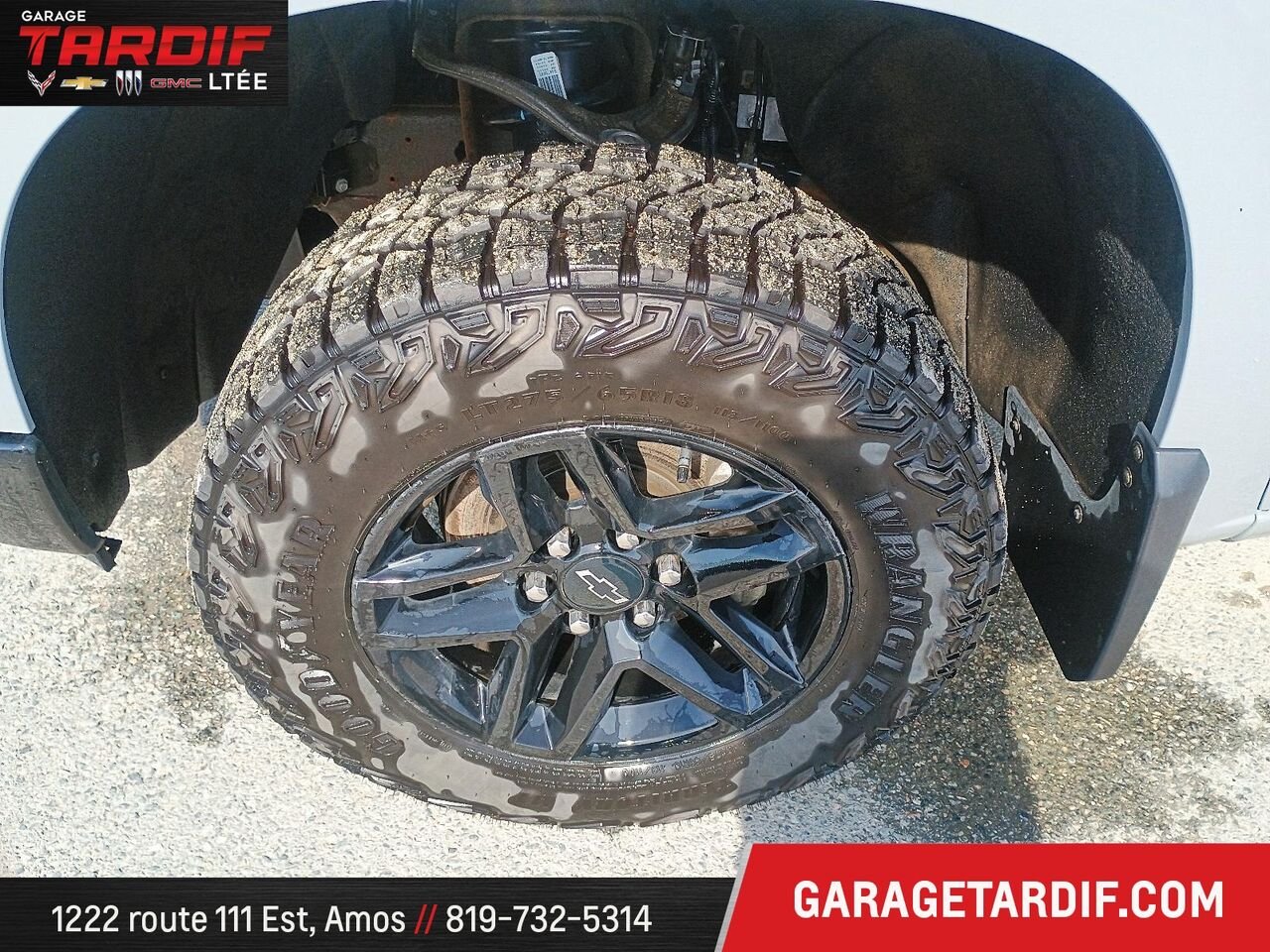 2024 CHEVROLET Silverado 1500 Grey Mont-Laurier - photo #5
