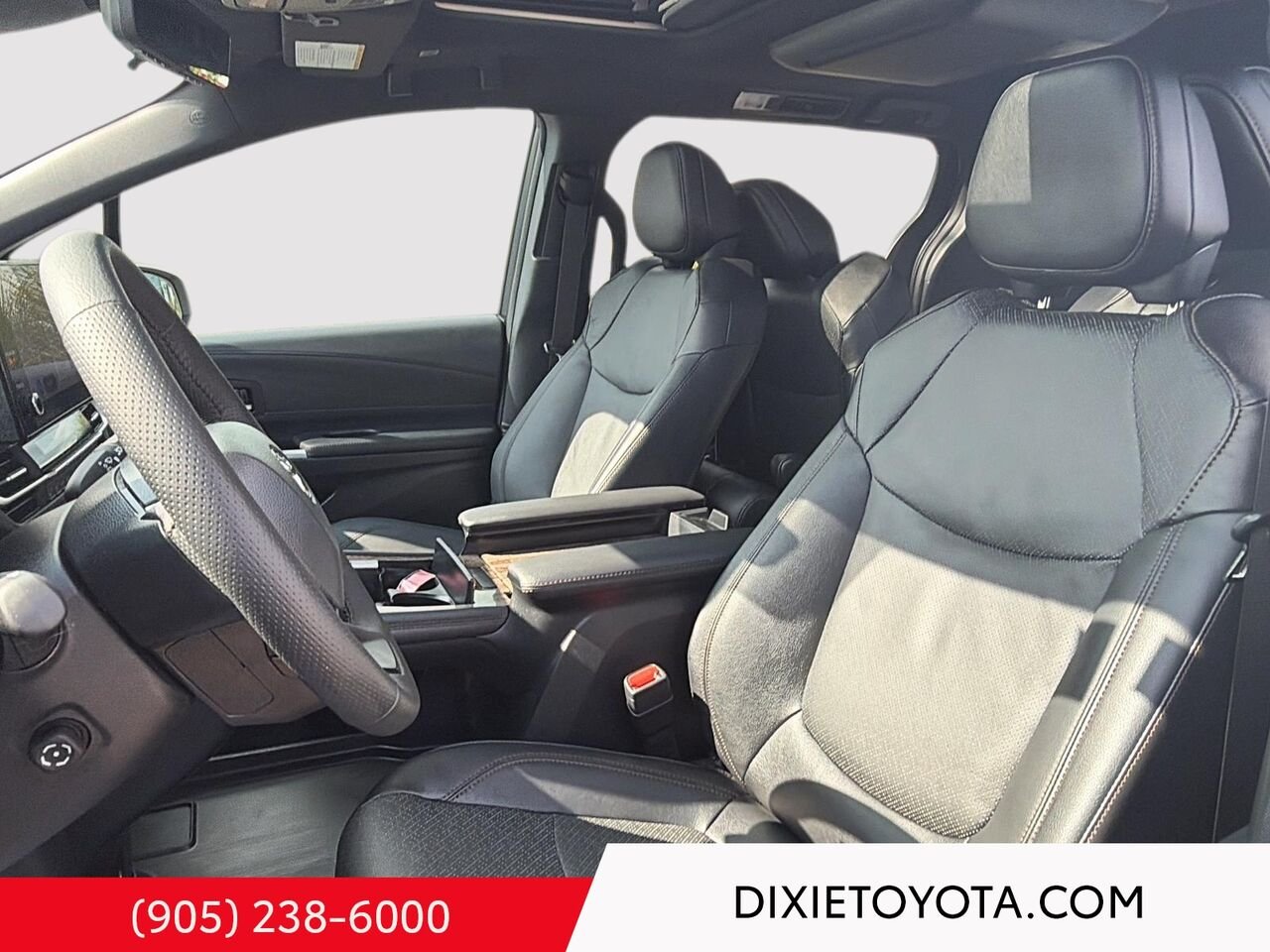 2026 Toyota Sienna Hybrid Limited AWD / CLEAN CARFAX / HEATED AND VENTILATED SEATS / MOONROOF / ALLOY WHEELS / CARPLAY AND ANDROID AUTO White Mississauga - photo #8