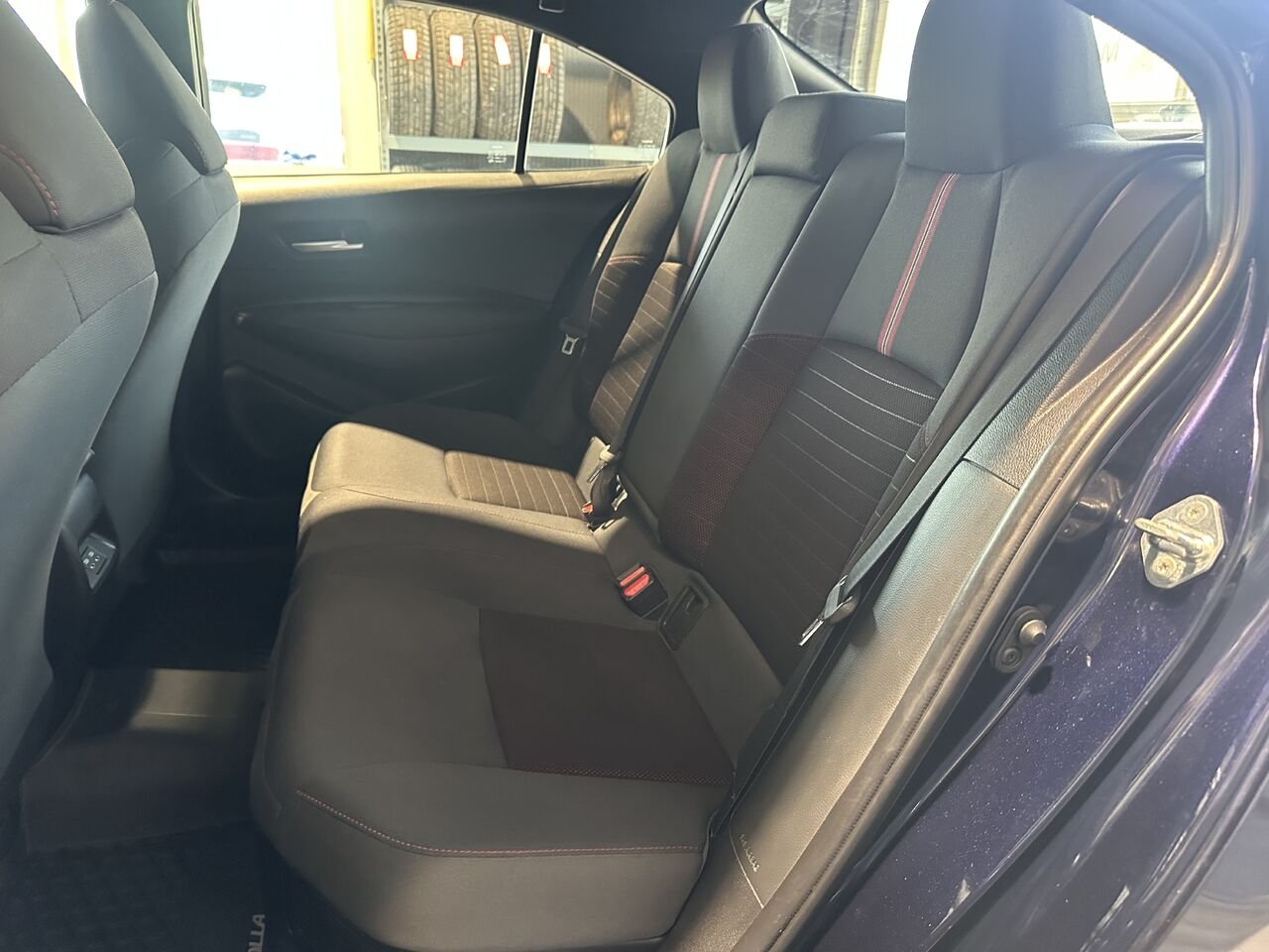 2024 Toyota Corolla Silver Rouyn-Noranda - photo #9
