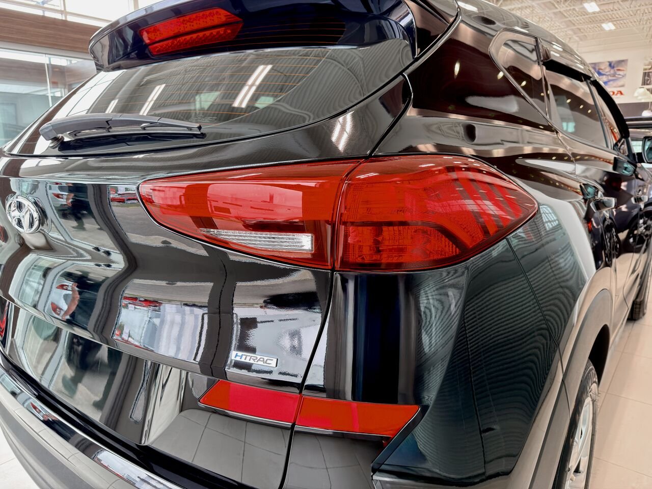 2020 Hyundai Tucson Black Notre-Dame-des-Prairies - photo #9