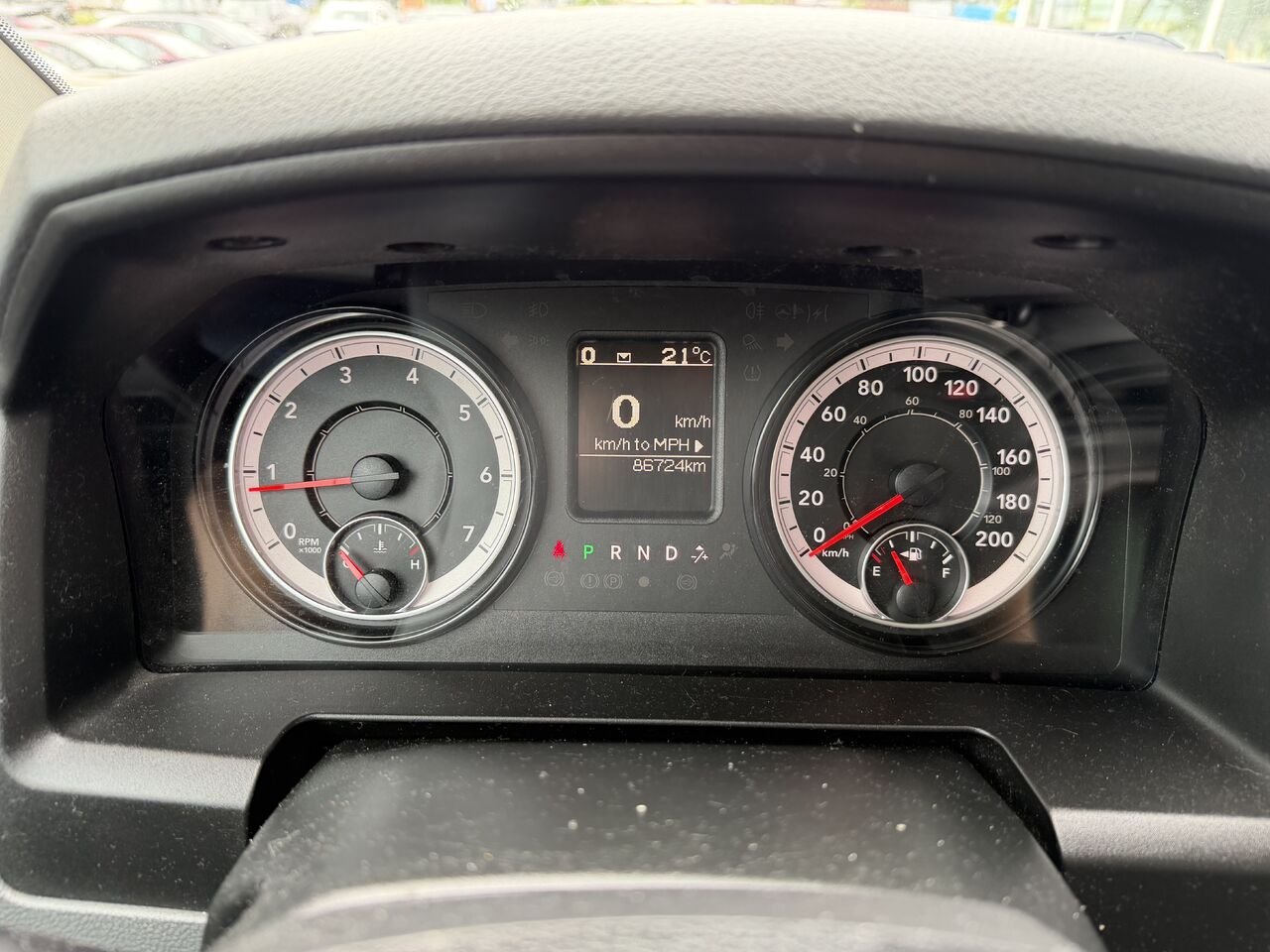 2019 Ram 1500 Classic White Saint-Eustache - photo #10