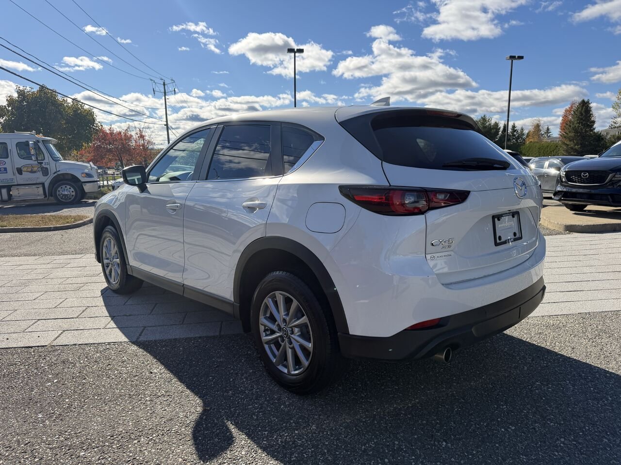 2023 Mazda CX-5 White Ste-Marie - photo #3