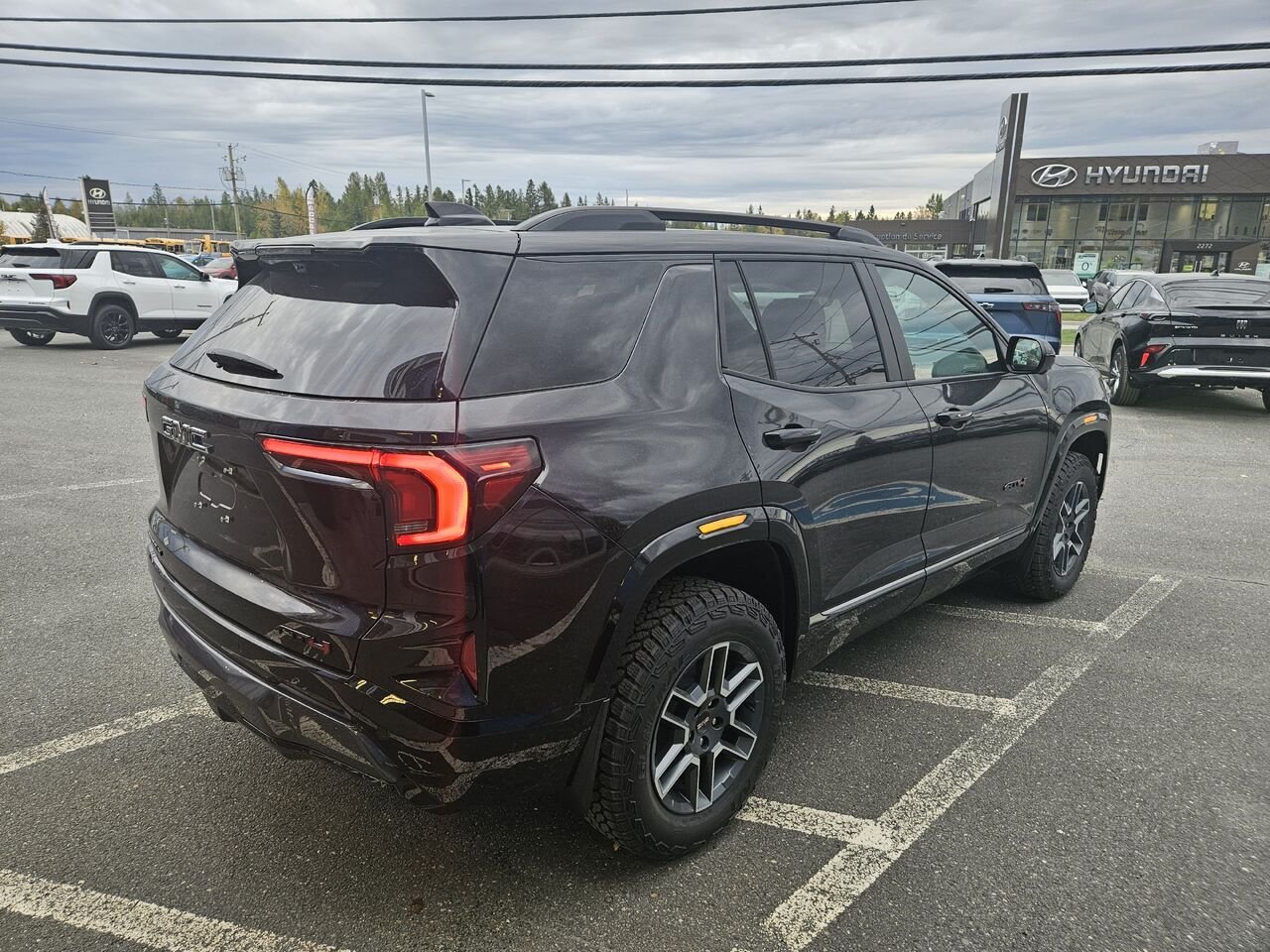 GMC Terrain AT4 4 portes TI 2027 Ébène crépuscule métallisé Thetford Mines - photo #4