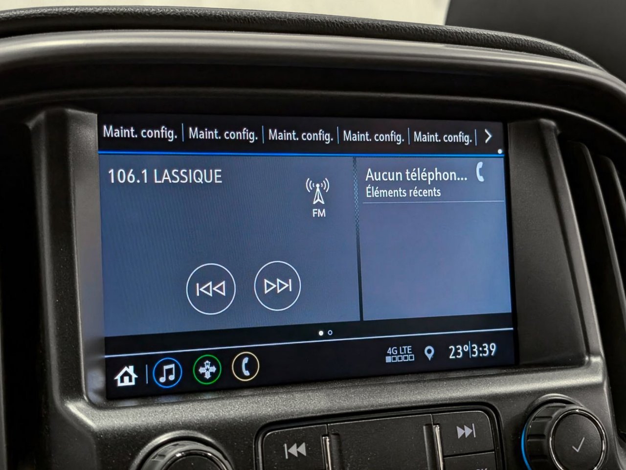 2022 GMC Canyon AT4 4RM avec tissu Saint-Eustache - photo #14