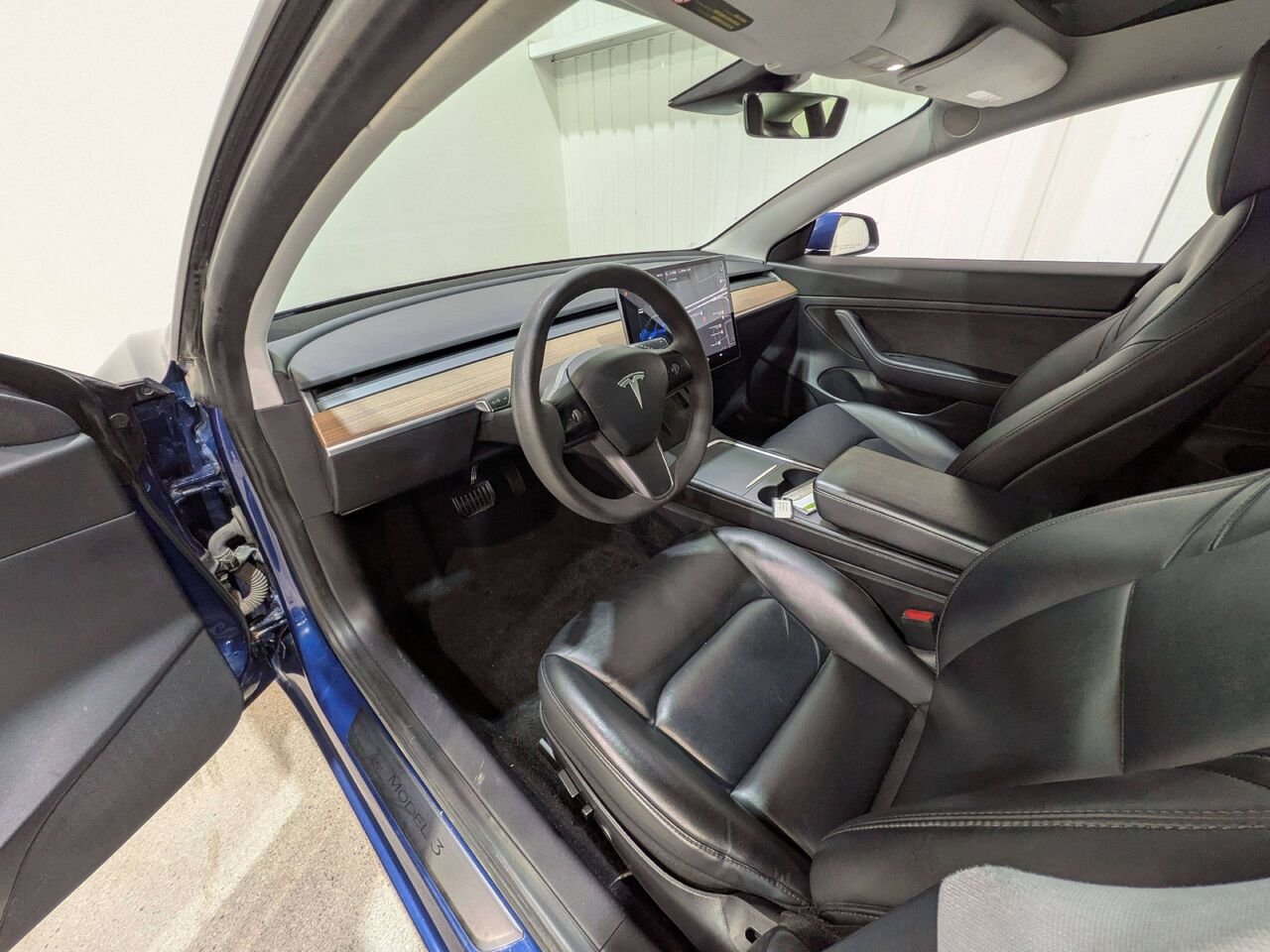 2021 Tesla Model 3 Standard Range Plus RWD Blue Val-David - photo #10