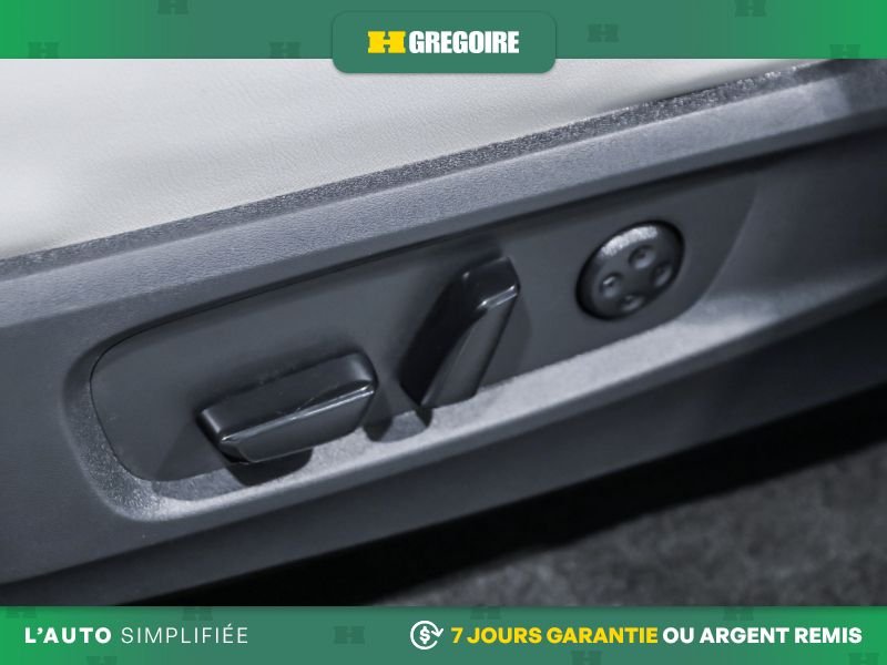 Nissan Pathfinder 2024 Blanc Laval - photo #16
