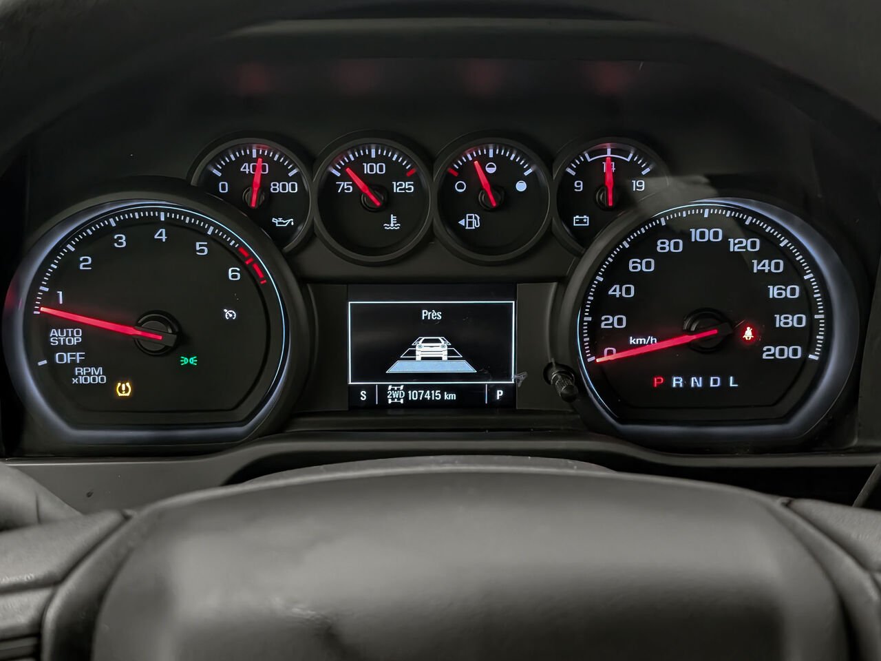 CHEVROLET Silverado 1500 4WD Crew Cab Custom Trail Boss V8 5.3L 6 Places 2023 Noir Sherbrooke - photo #11