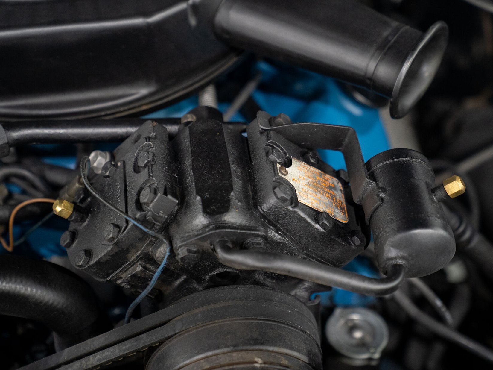 1969 Chrysler 300 Blue Montreal - photo #48