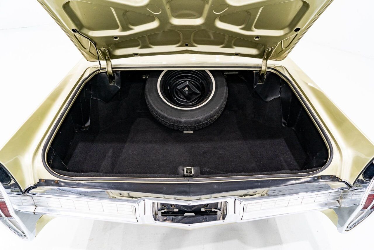 Cadillac DeVille Coupe *PRICE IN USD* Original California survivor factory A/C with only 36,992miles (59,532km) 1967 Or Montréal - photo #22