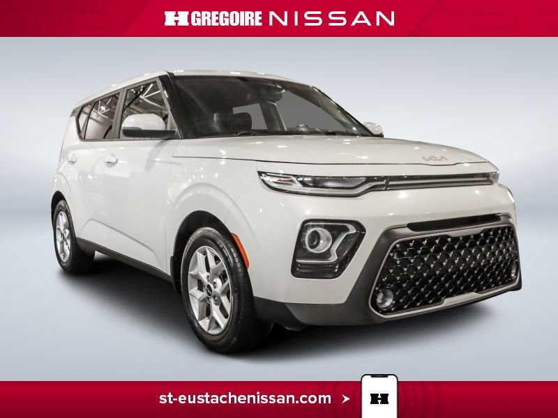 2022 Kia Soul White Saint-Eustache - photo #0