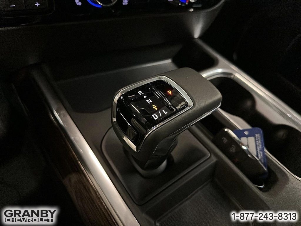 GMC Sierra 1500 K1500 SIERRA CREW CAB ELEVATION STD/BOX (3SB) | 26-1009 2026 BLANC SOMMET Granby - photo #17