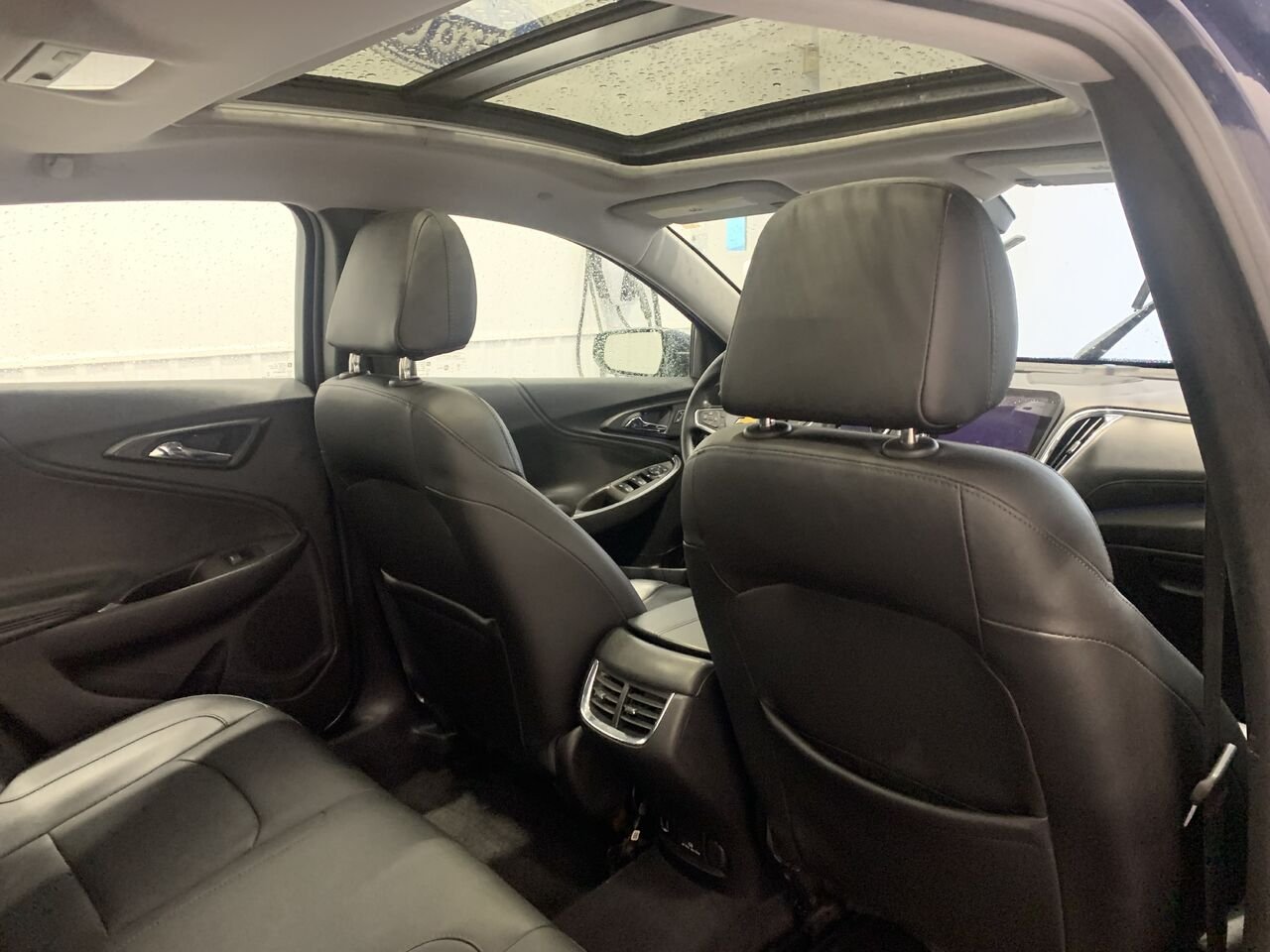 2017 Chevrolet Malibu Blue Châteauguay - photo #8