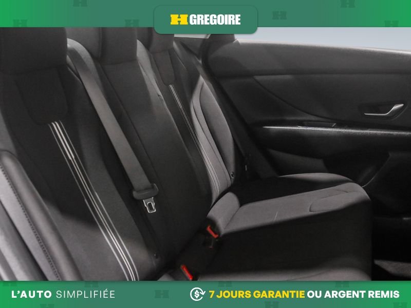 Hyundai Elantra 2022 Blanc Saint-Eustache - photo #30