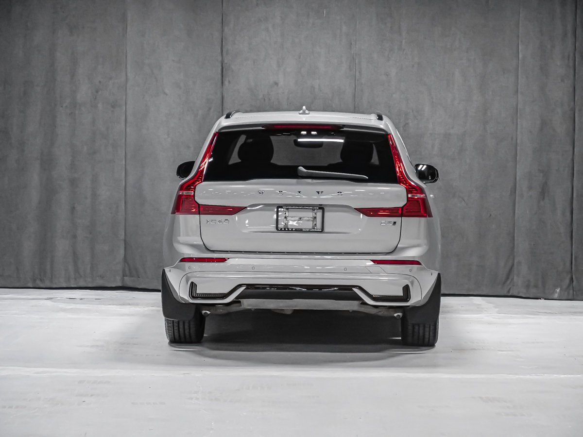 Volvo XC60 B5 PLUS DARK CLIMATE 2024 Argent Montréal - photo #4