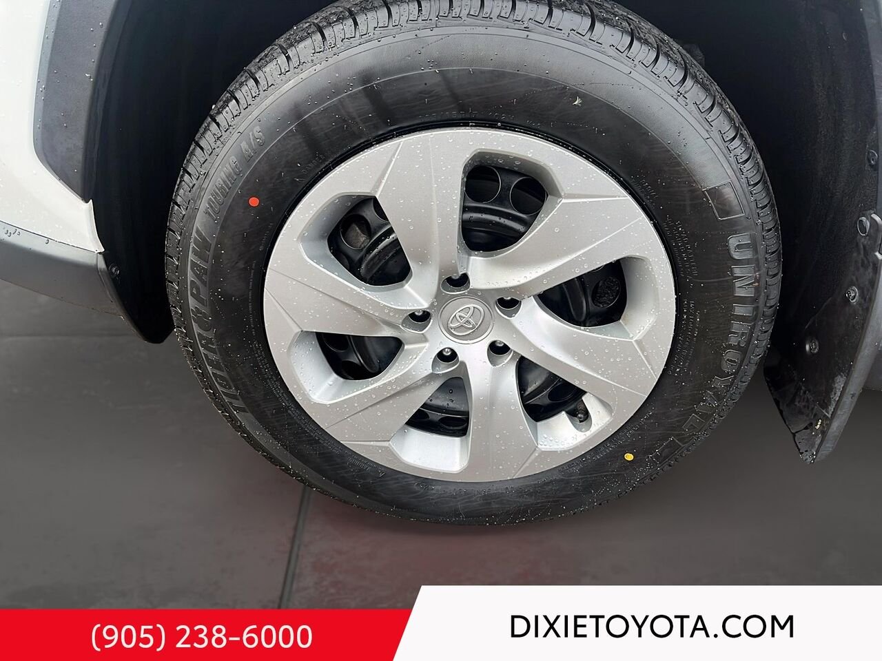 2022 Toyota RAV4 LE AWD / CLEAN CARFAX / HEATED SEATS / TOYOTA SAFETY SENSE / CARPLAY AND ANDROID AUTO White Mississauga - photo #6
