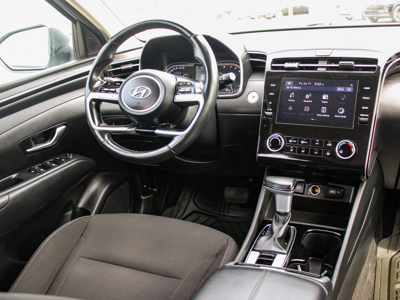 2023 Hyundai Tucson Preferred AWD White Sherwood Park - photo #30
