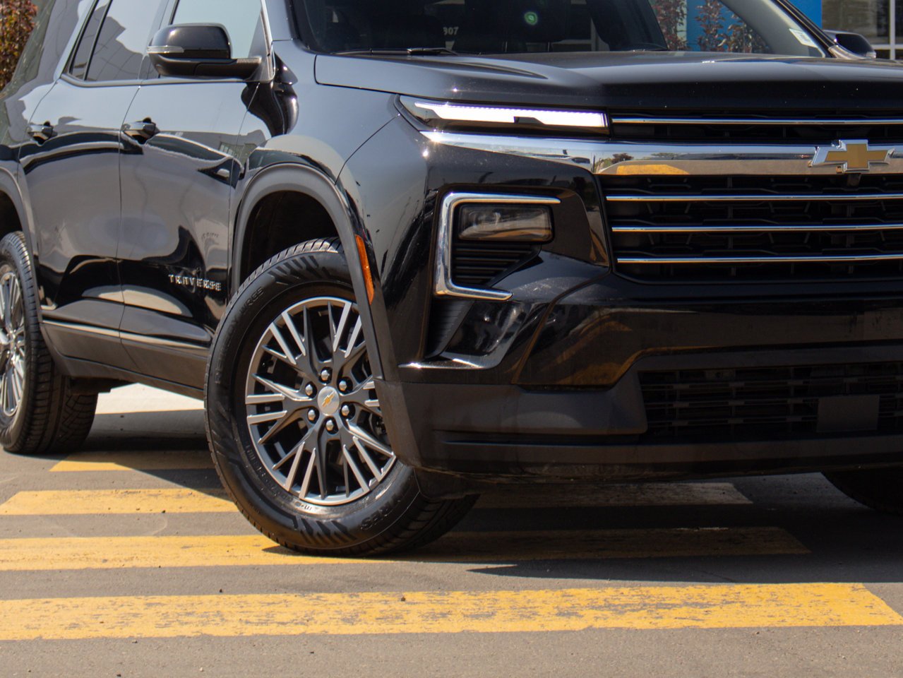 2026 Chevrolet Traverse AWD 4dr LT Black Sherwood Park - photo #5