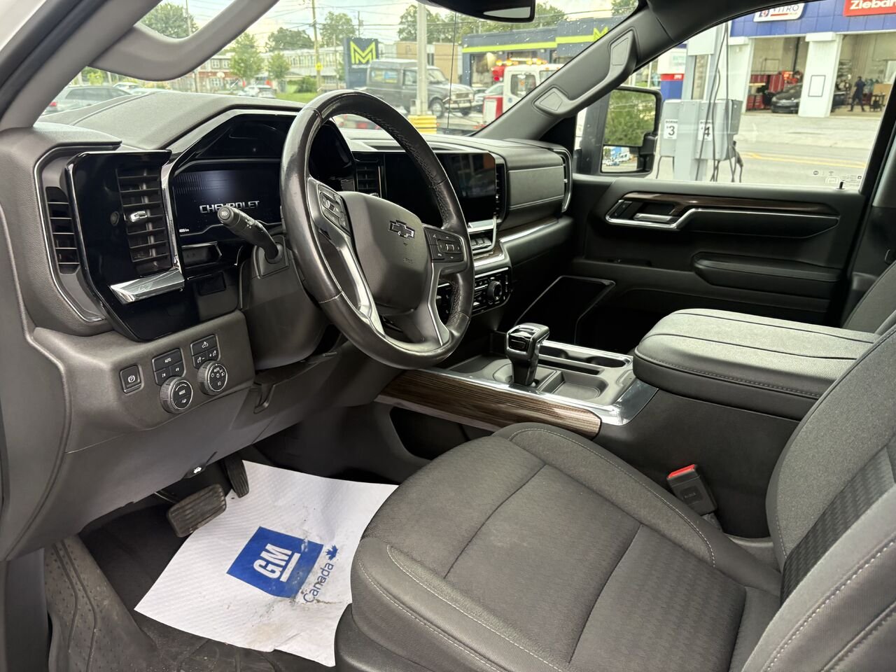 CHEVROLET SILVERADO 1500 RST 2023 Blanc Saint-Hyacinthe - photo #1
