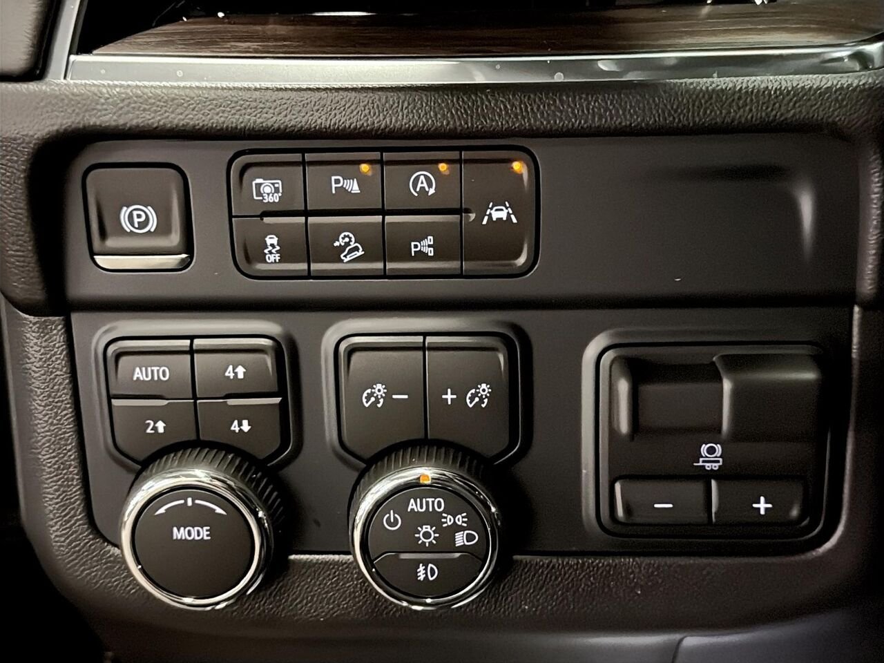 2026 CHEVROLET Tahoe Z71 STERLING GREY METALLIC Saint-Hyacinthe - photo #15